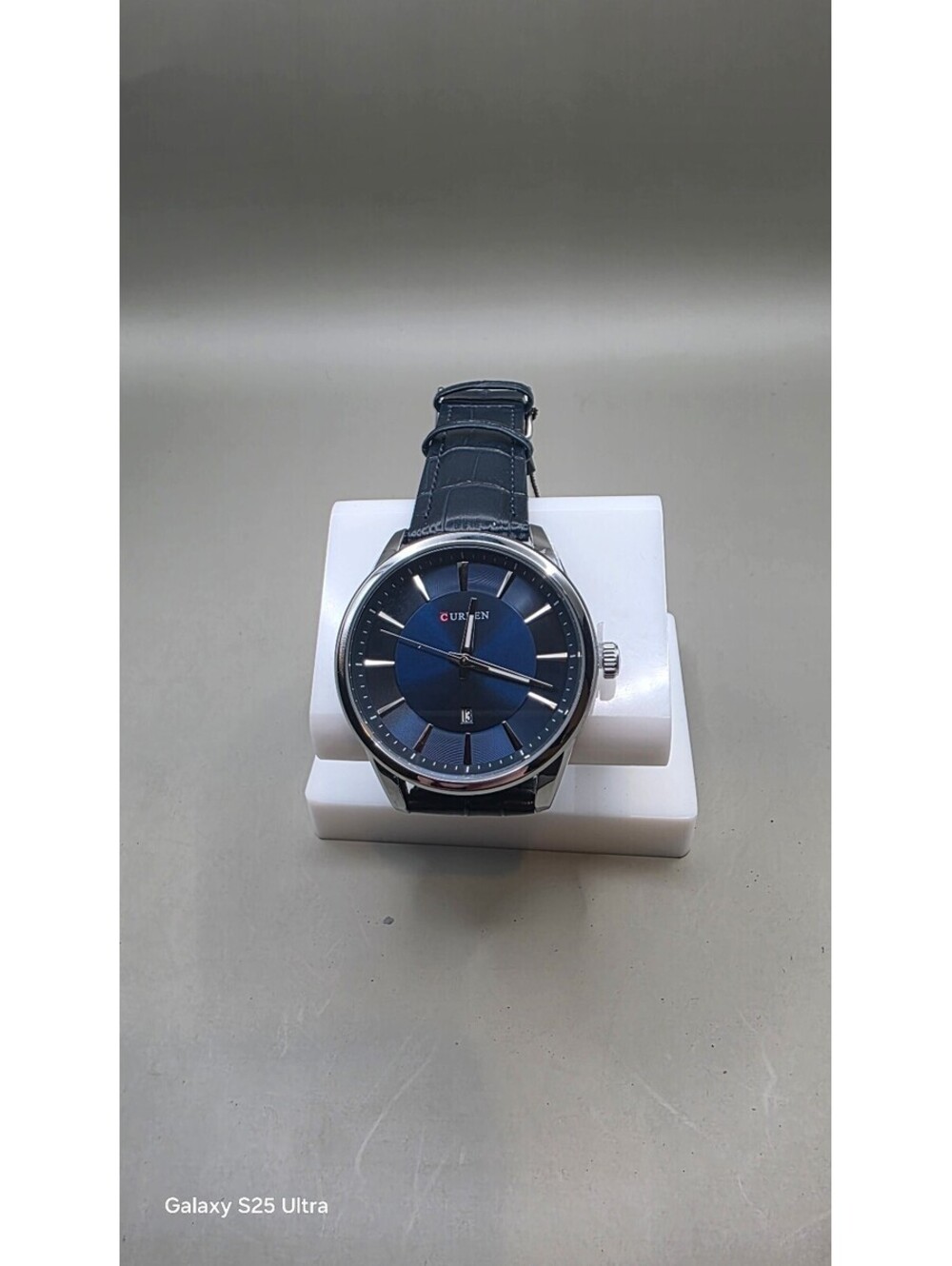 Curren M-8385 Men's Wristwatch — Stainless Steel Back, Blue